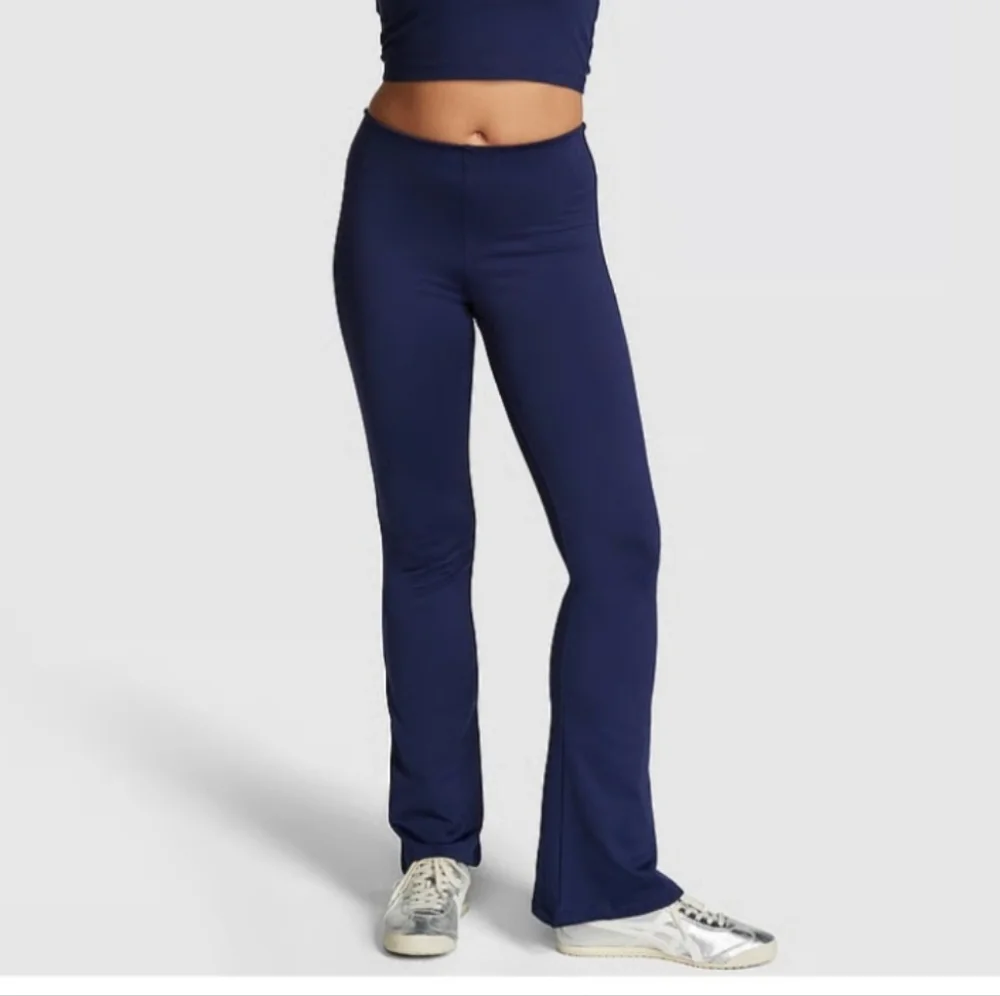 PINK Winter Legging Size Large NWT - Picture 7 of 10